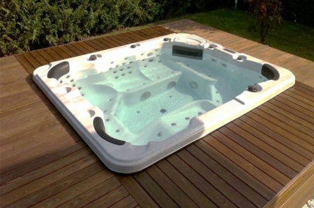Гидромассажный бассейн Sunrans SR832